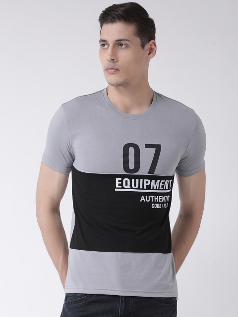 

COBB Men Grey & Black Colourblocked Round Neck T-shirt