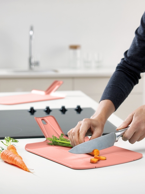 

Joseph Joseph Pink Chop2Pot Foldable Plastic Cutting Board