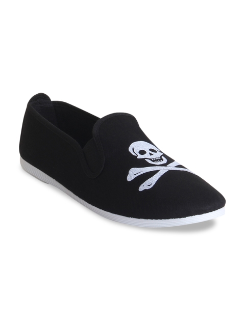 SCENTRA Unisex Black & White Slip-On Sneakers