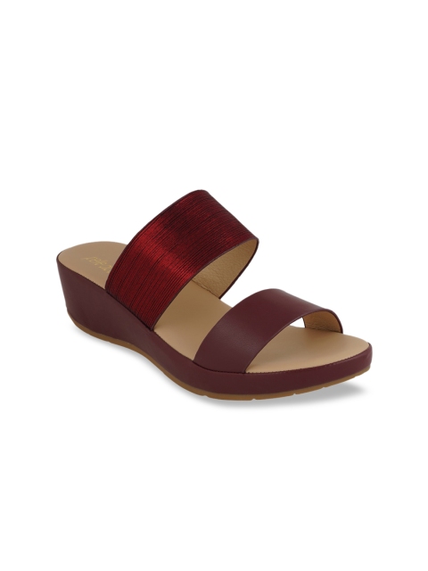 

pelle albero Women Maroon Solid Wedges