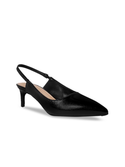 

Sole To Soul Women Black Textured Pumps
