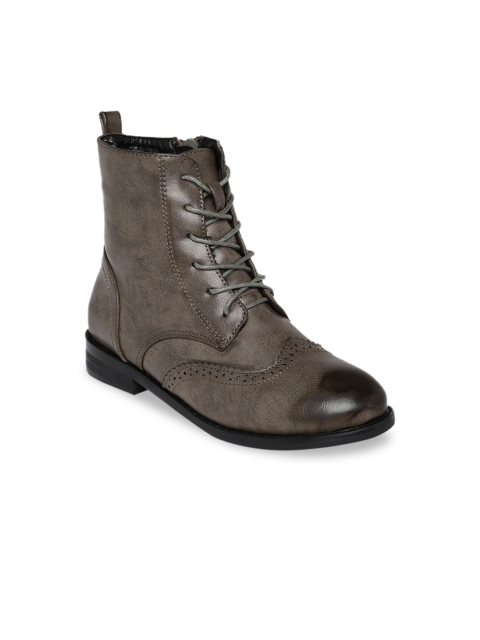 

red pout Women Taupe Solid Heeled Boots