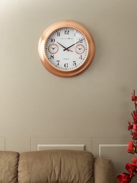 

HomeTown Copper-Toned Round Solid Analogue Wall Clock