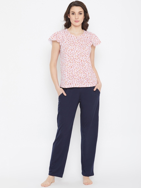 

Clovia Women White & Blue Printed Night suit
