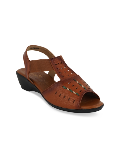 

pelle albero Women Tan Brown Textured Leather Wedges