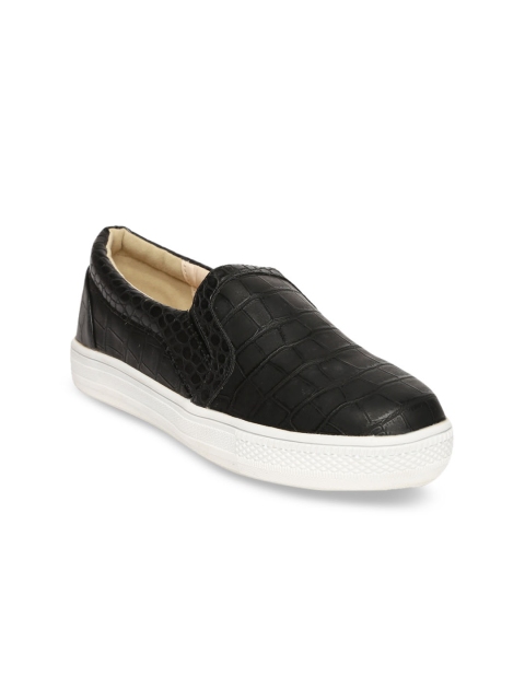 

red pout Women Black Animal Textured Slip On Sneakers