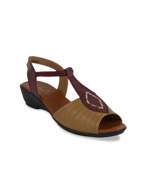 

pelle albero Women Maroon & Beige Colourblocked Leather Peep Toes