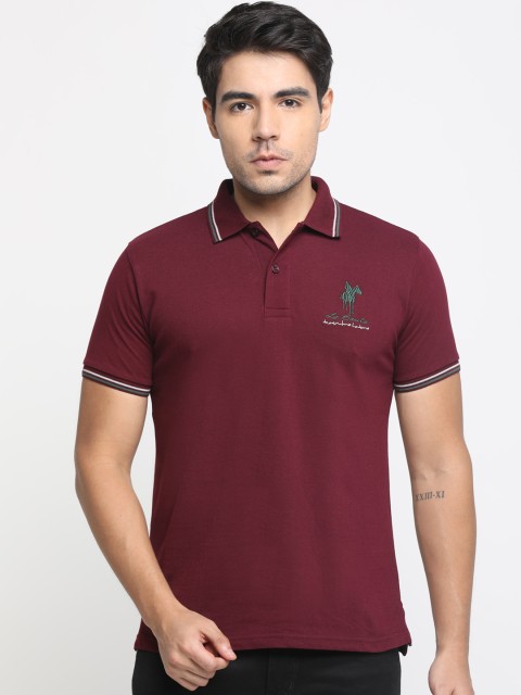 

Masculino Latino Men Maroon Solid Polo Collar T-shirt