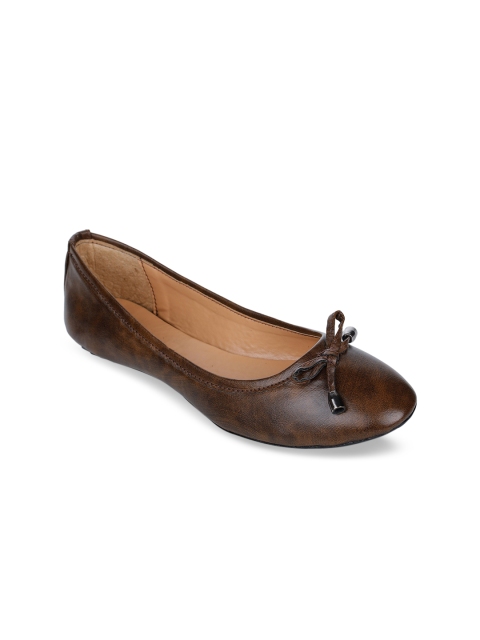 

Bruno Manetti Women Brown Solid Ballerinas