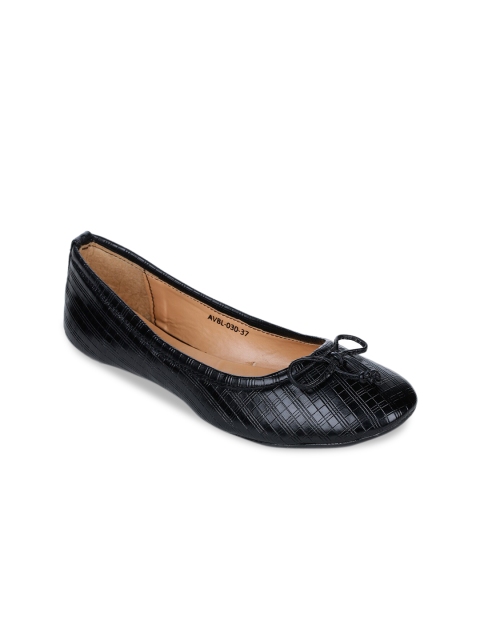 

Bruno Manetti Women Black Textured Ballerinas