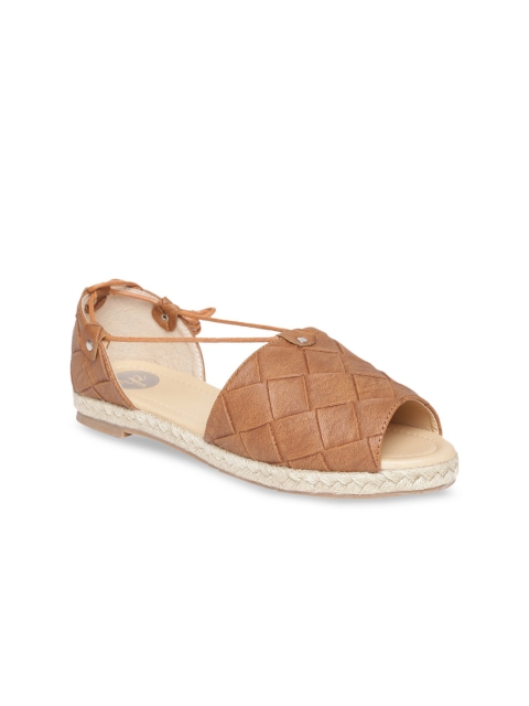 

red pout Women Brown Textured Leather Gladiators