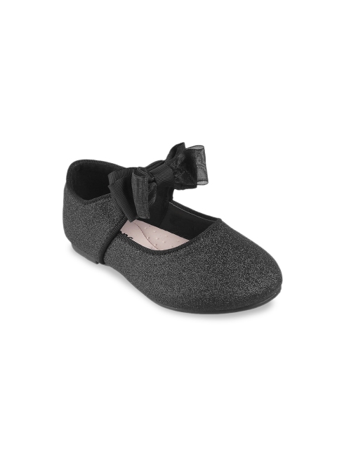 

Kittens Girls Black Slip-On Sneakers