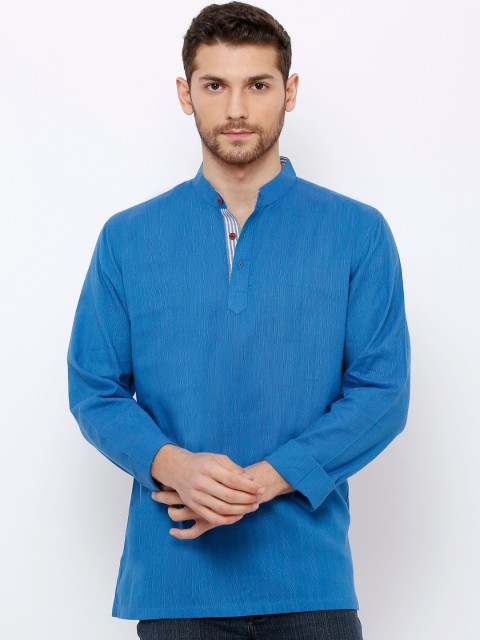 

SALWAR STUDIO Men Blue Solid Handloom Straight Kurta