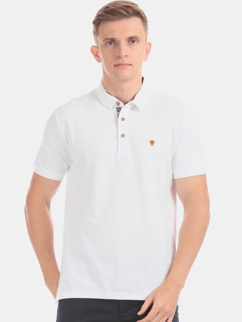 True Blue Men White Solid Polo Collar T-shirt