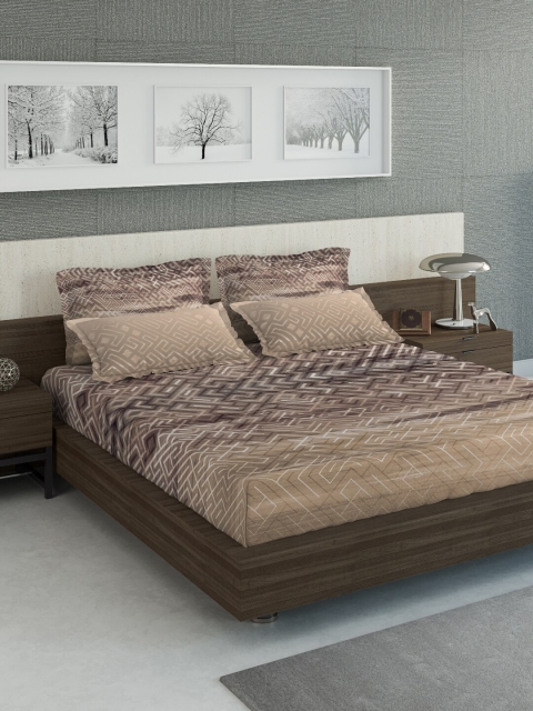 

DDecor Brown Geometric 160 TC Cotton 1 King Bedsheet with 4 Pillow Covers