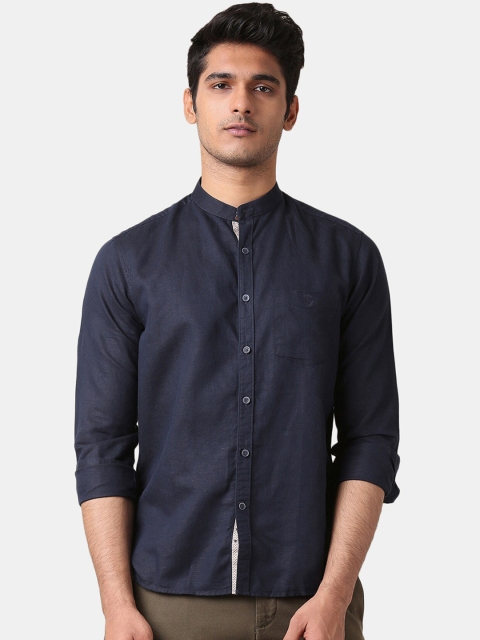 

True Blue Men Blue Slim Fit Solid Casual Shirt
