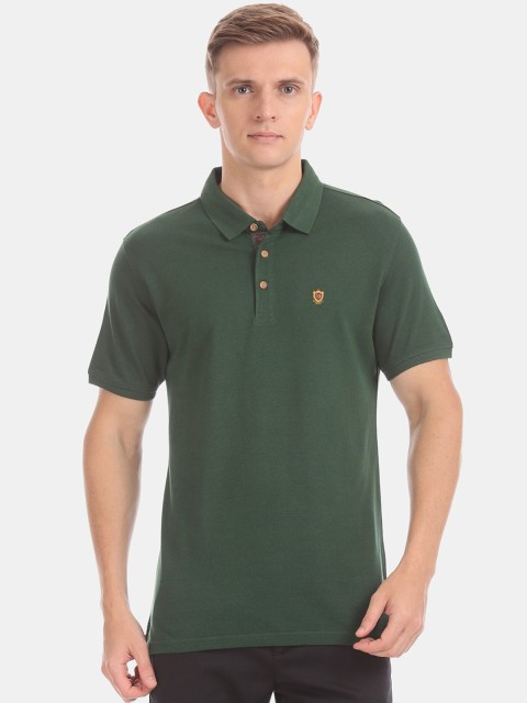 

True Blue Men Green Solid Polo Collar T-shirt