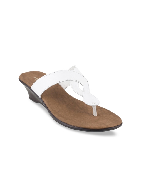 

Metro Women White Solid Leather Wedges