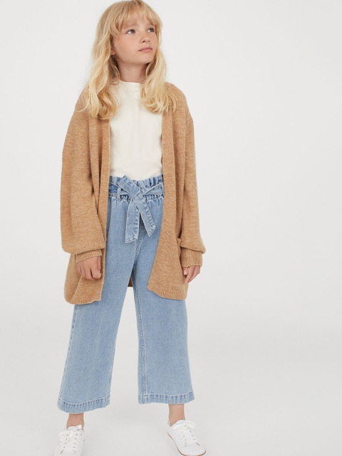 

H&M Girls Beige Solid Knitted Cardigan