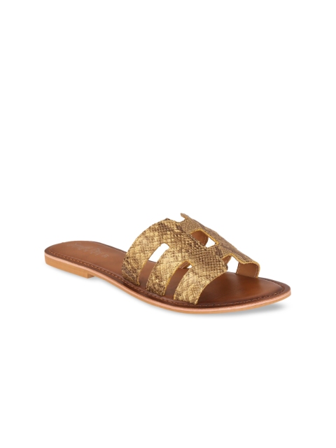 

Siendo Desi Women Gold-Coloured Textured Open Toe Flats