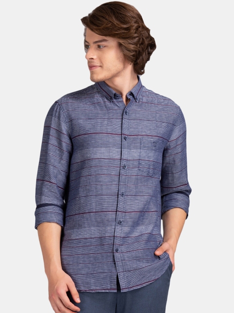 

True Blue Men Blue Slim Fit Striped Casual Shirt