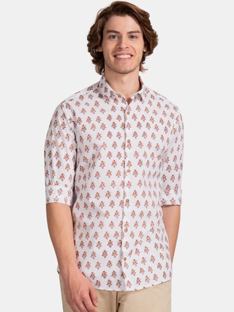 

True Blue Men White & Orange Slim Fit Hand Block Printed Casual Shirt