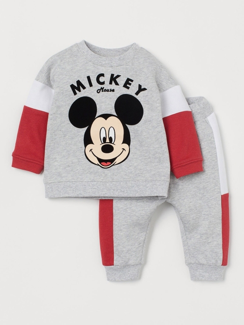 

H&M Boys Grey & Maroon Printed Sweatshirt And Joggers, Grey melange
