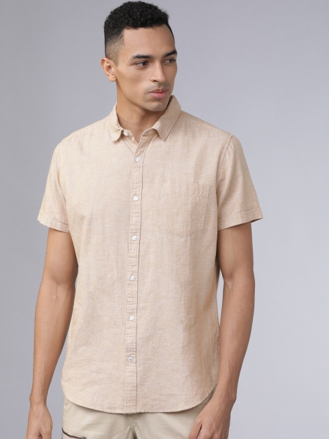 

HIGHLANDER Men Beige Slim Fit Solid Casual Shirt