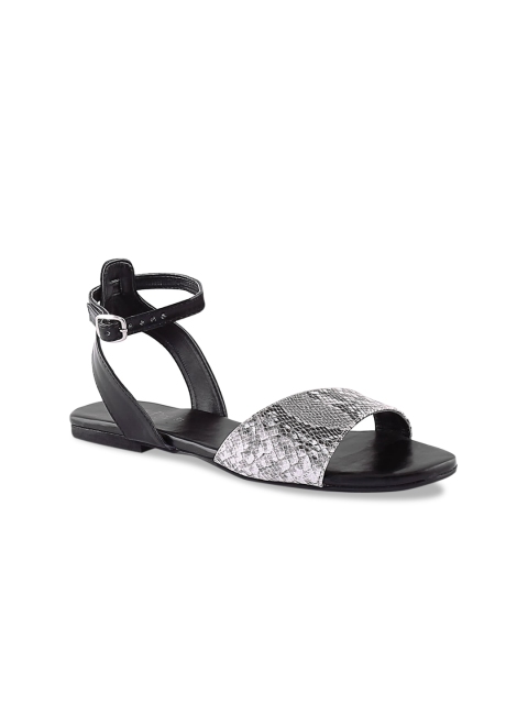 

Siendo Desi Women Grey & Black Animal Print Open Toe Flats