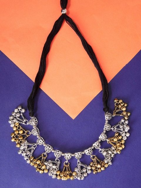 

GloBox By ZeroKaata Women Dual-Toned German Silver Oxidised Necklace