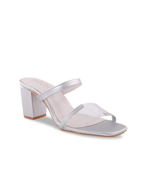 

Siendo Desi Women Silver-Toned Solid Sandals
