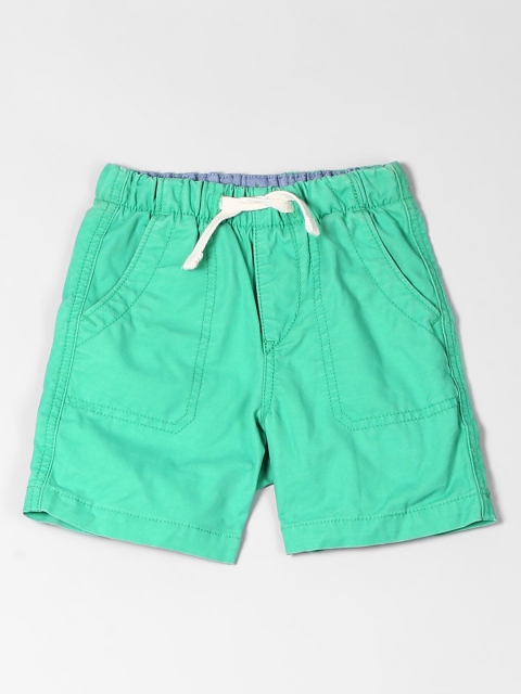 

GAP Boys Green Solid Regular Fit Shorts