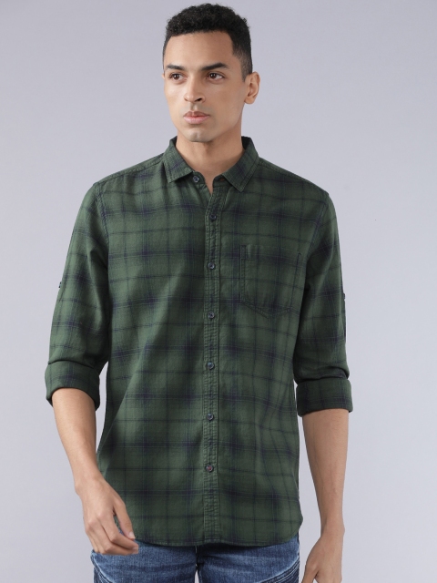 

Ecko Unltd Men Olive Green & Navy Blue Slim Fit Checked Casual Shirt