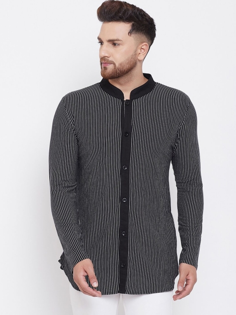 

Hypernation Men Black & White Striped Straight Shirt