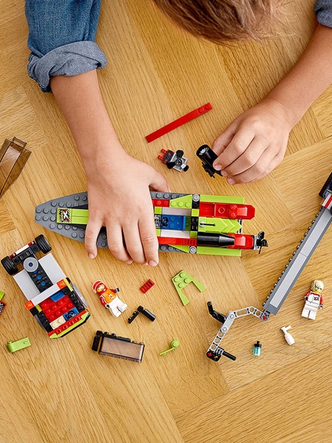 

LEGO Kids Multicoloured Lego Race Boat Transporter, Multi