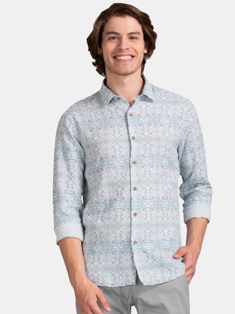 

True Blue Men White & Blue Slim Fit Printed Casual Shirt