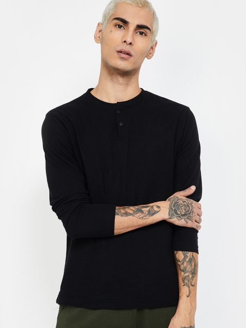 

Fame Forever by Lifestyle Men Black Solid Henley Neck T-shirt