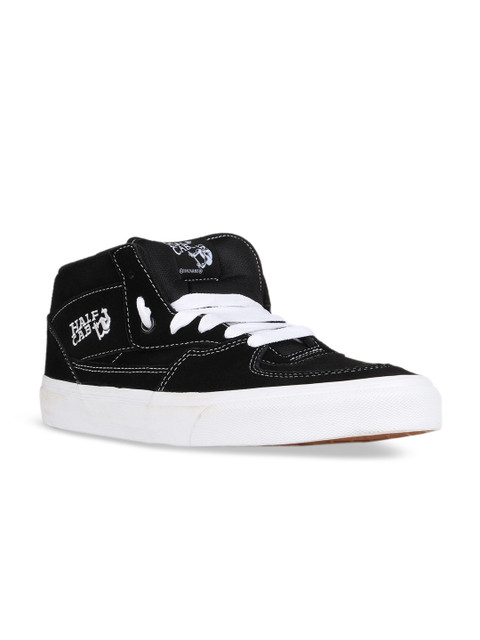 

Vans Unisex Black HALF CAB Sneakers