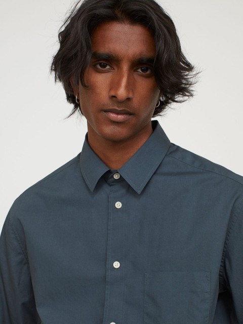 

H&M Men Teal Blue Solid Premium Cotton Shirt