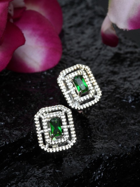 

DUGRISTYLE Green & Silver Emerald Studs