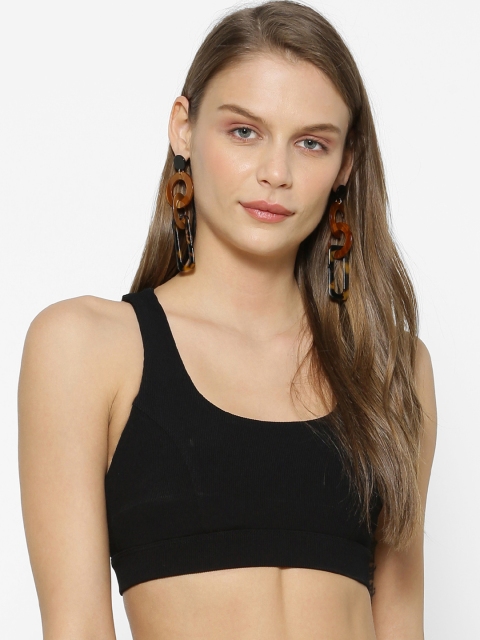 

FOREVER 21 Black Solid Non-Wired Lightly Padded Sports Bra 37338003