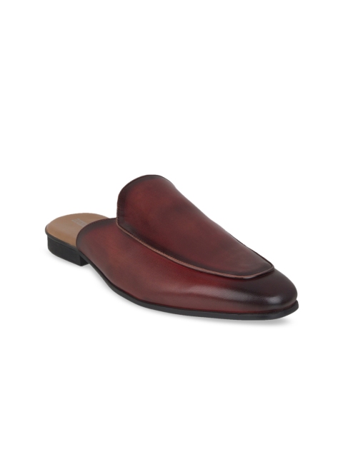 

Buckaroo Men Brown Leather Clogs