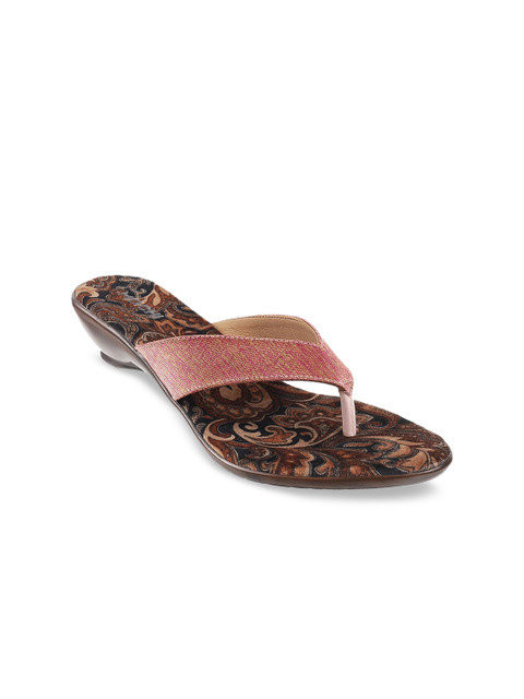

Mochi Women Pink Solid Wedges