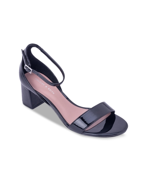 

CHARLES & KEITH Women Black Solid Pumps