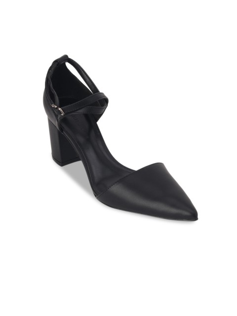 

CHARLES & KEITH Women Black Solid Pumps