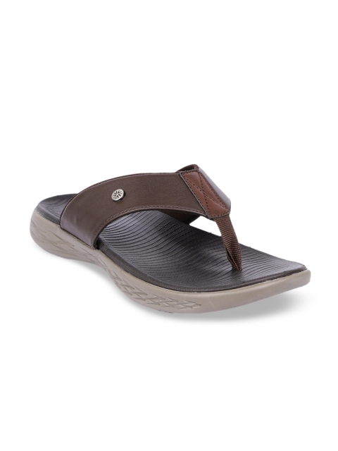 

Respiro Men Brown Solid Comfort Sandals
