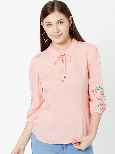 

Kraus Jeans Women Peach-Coloured Embroidered Dobby Top