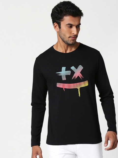 

Bewakoof Men Black & Pink Printed Round Neck T-shirt