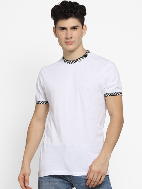 

FOREVER 21 Men White Solid Round Neck Pure Cotton T-shirt