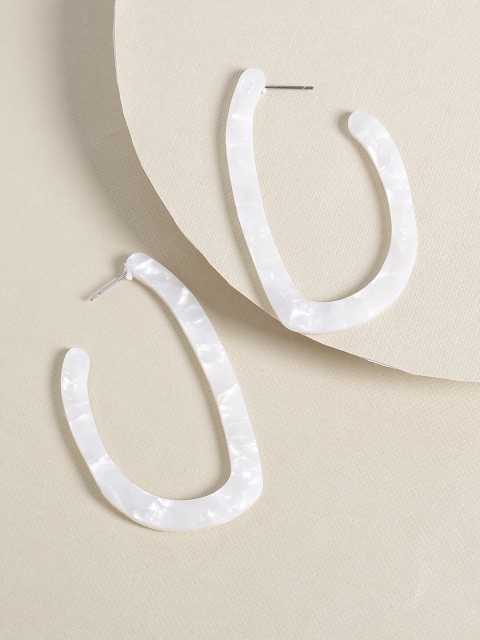 

Tistabene White Classic Hoop Earrings